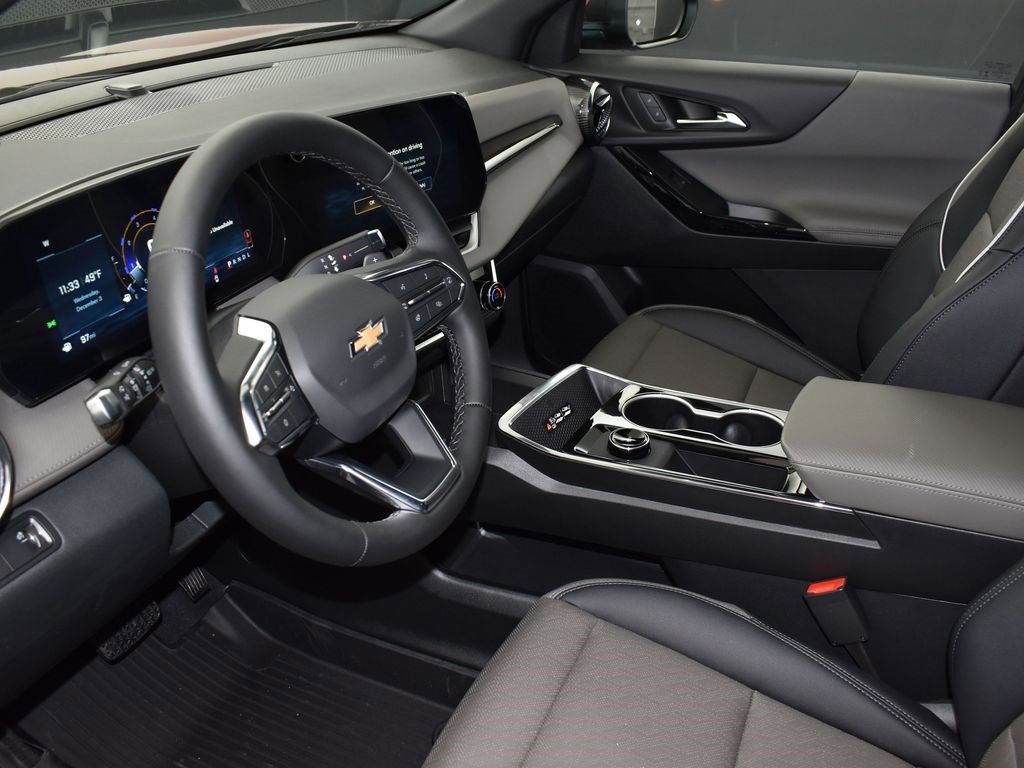 New 2026 Chevrolet Equinox LT w/ Convenience Package II image 12