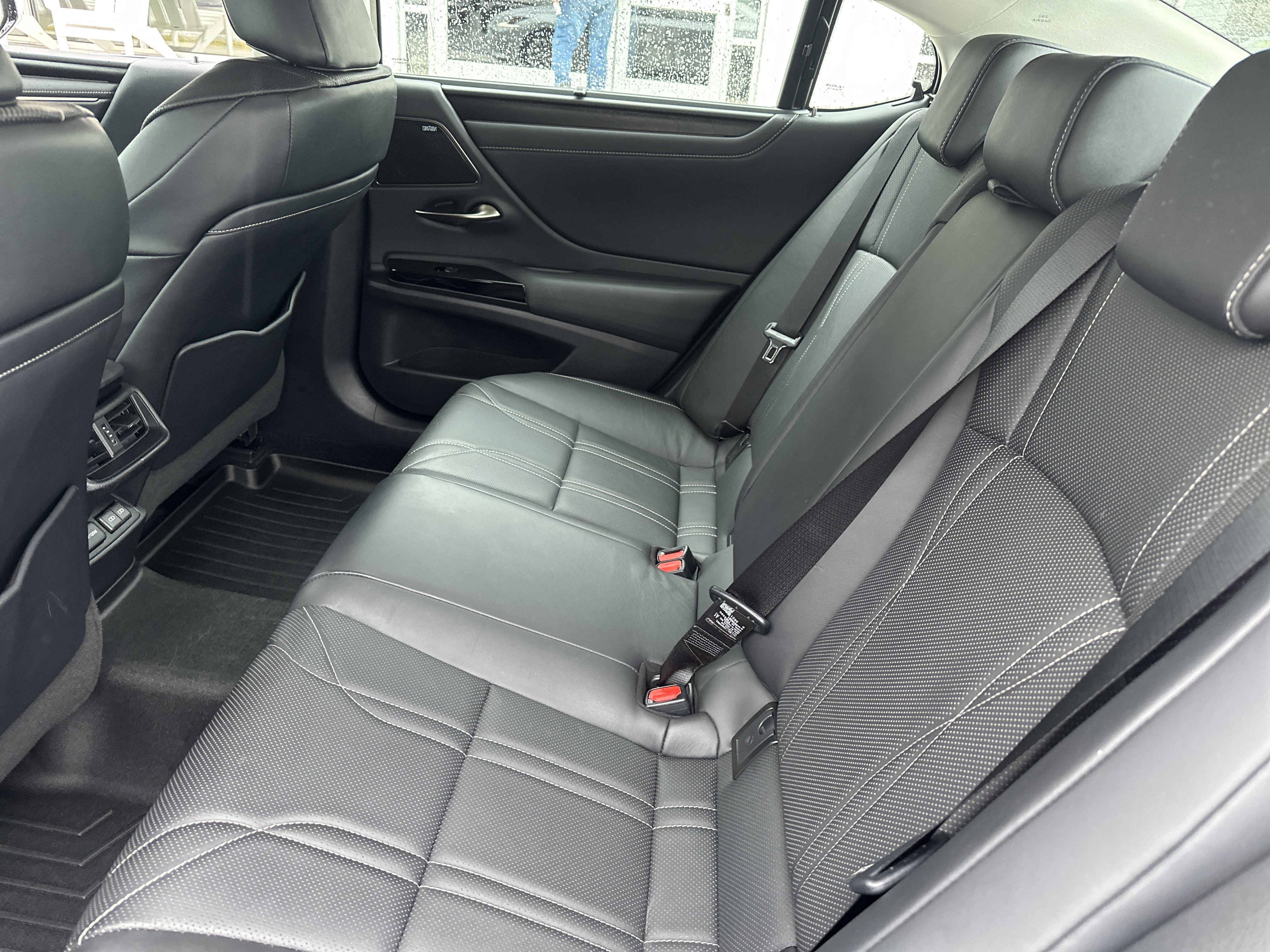 Used 2022 Lexus ES 350 Ultra Luxury image 12