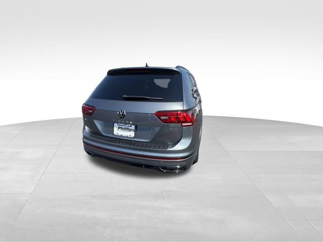 Used 2023 Volkswagen Tiguan SE R-Line image 9