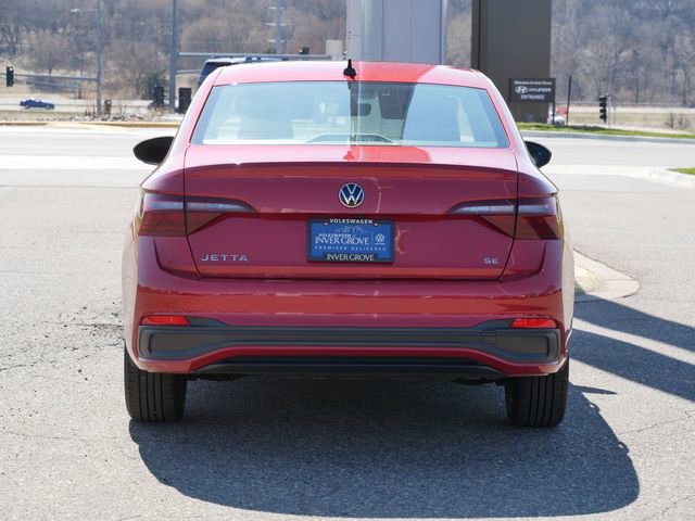 Used 2023 Volkswagen Jetta SE w/ Panoramic Sunroof Package image 6