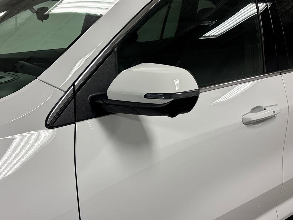 New 2026 Buick Enclave Preferred w/ Power Package image 11