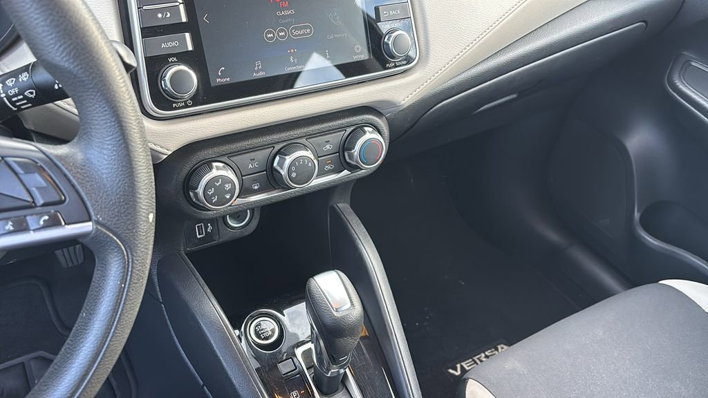 Used 2021 Nissan Versa SV image 20