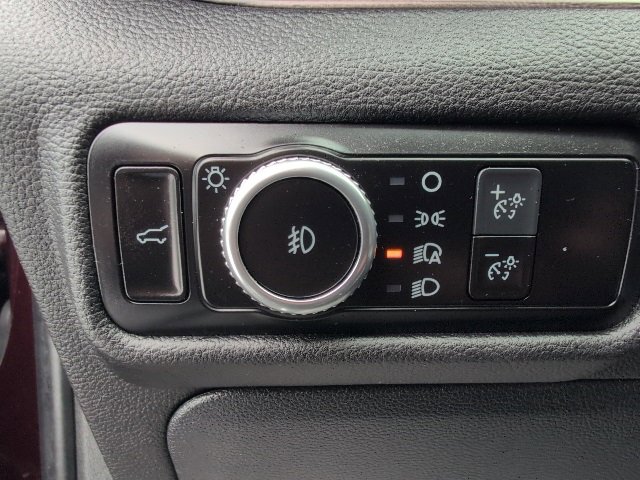 Used 2022 Ford Explorer Limited w/ Equipment Group 301A image 37