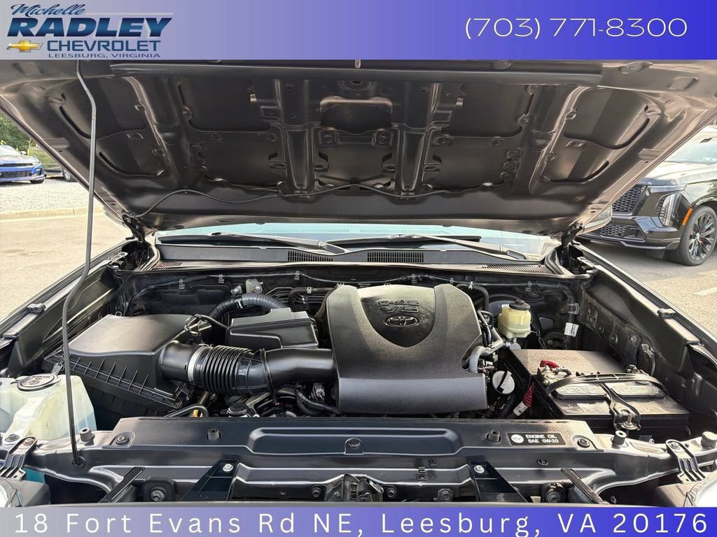 Used 2016 Toyota Tacoma SR w/ Towing Package AWD/4WD image 15