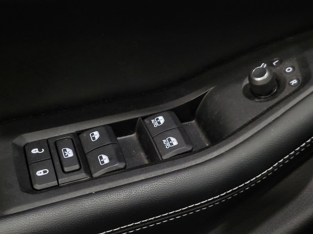 Used 2023 Jeep Grand Cherokee L Limited image 27