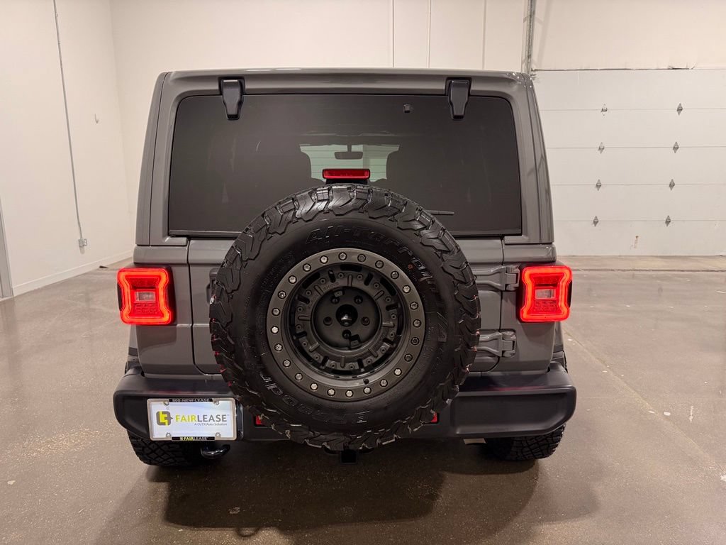 Used 2020 Jeep Wrangler Unlimited Sahara AWD/4WD image 6