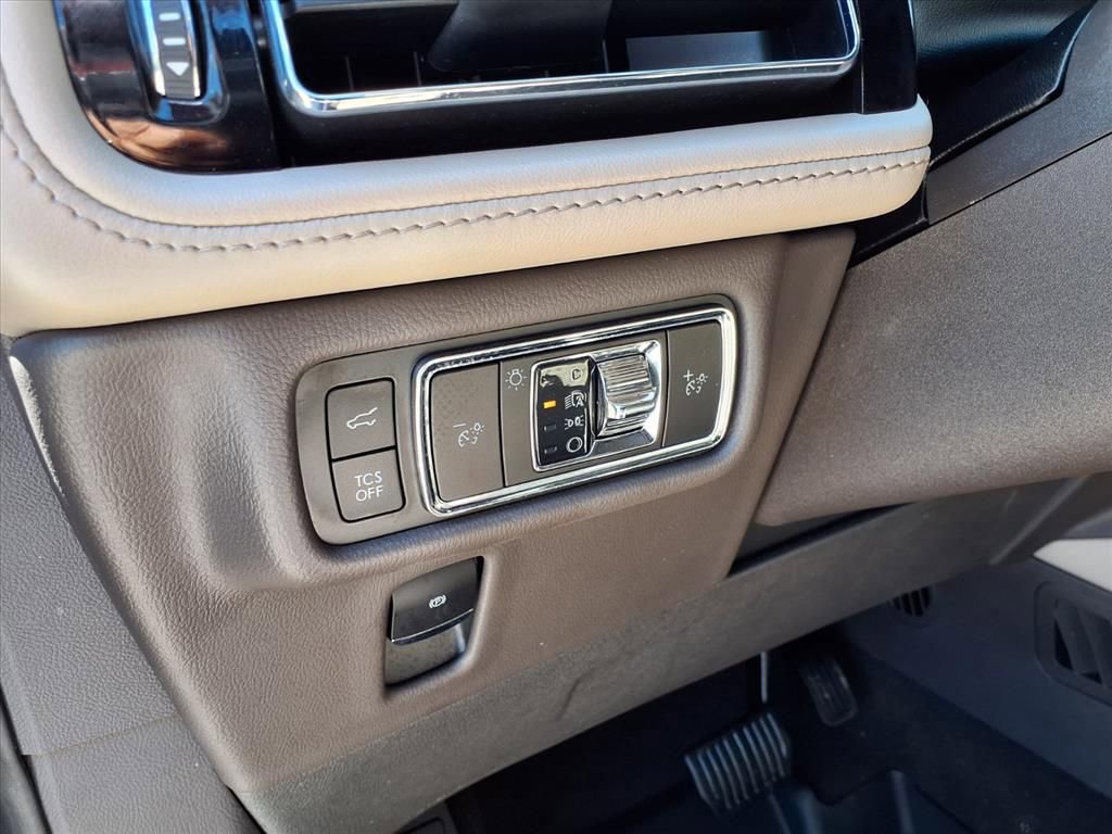 Used 2023 Lincoln Nautilus Reserve w/ Luxury Package image 21