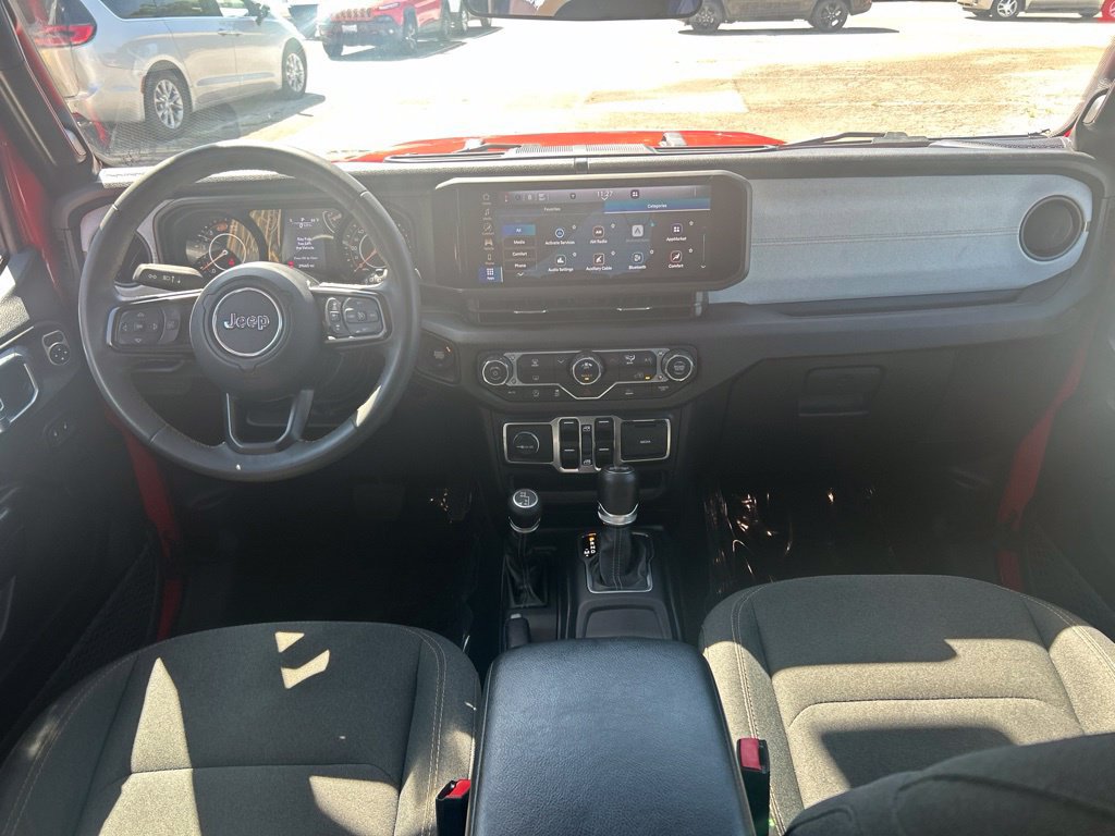Used 2024 Jeep Wrangler Unlimited Sport AWD/4WD image 32