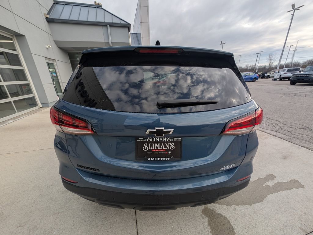 Used 2024 Chevrolet Equinox LS w/ LS Convenience Package image 10