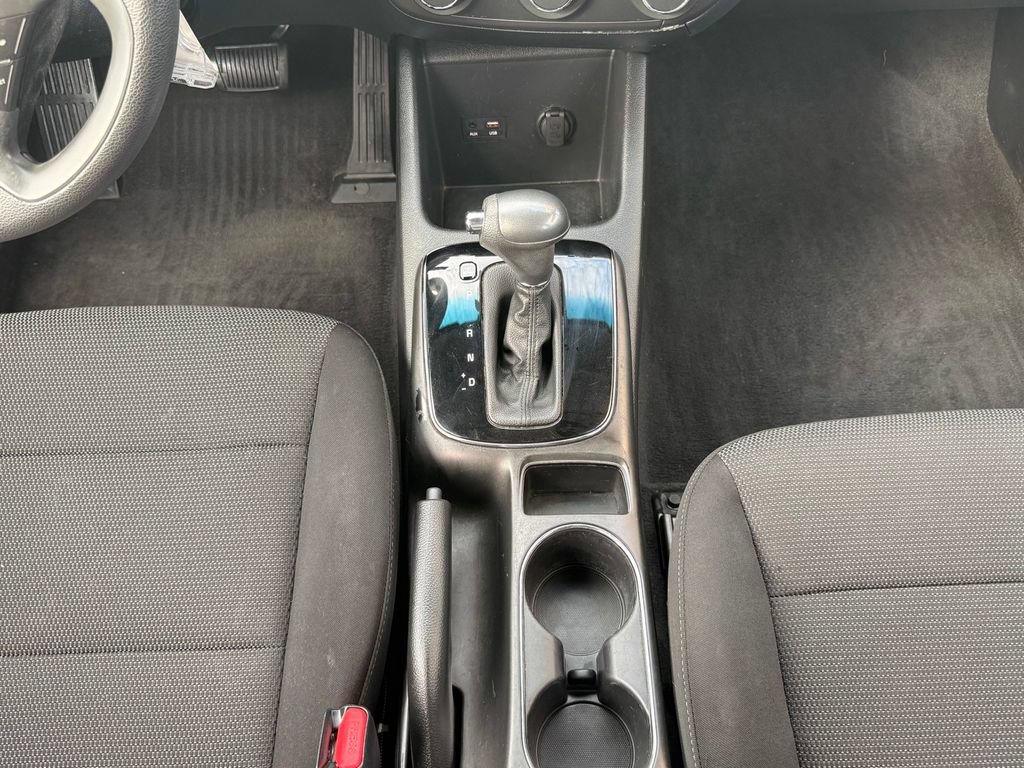 Used 2017 Kia Forte LX FWD image 19