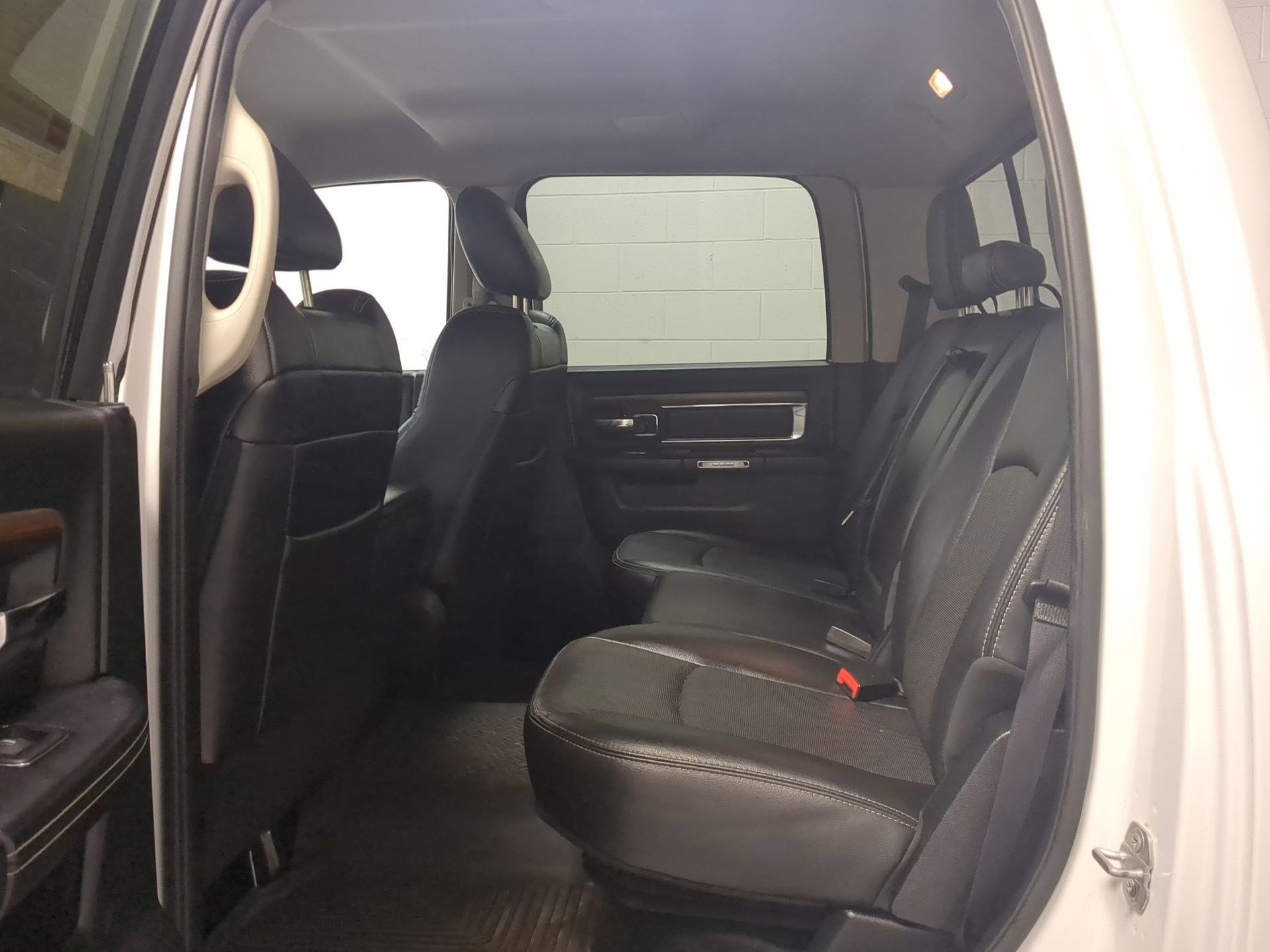 Used 2016 RAM 2500 Laramie image 19