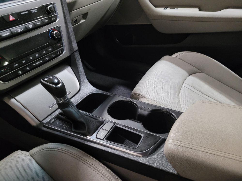 Used 2017 Hyundai Sonata Limited w/ Tech Package 03 FWD image 26