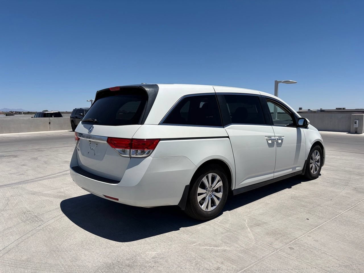 Used 2016 Honda Odyssey EX-L image 2