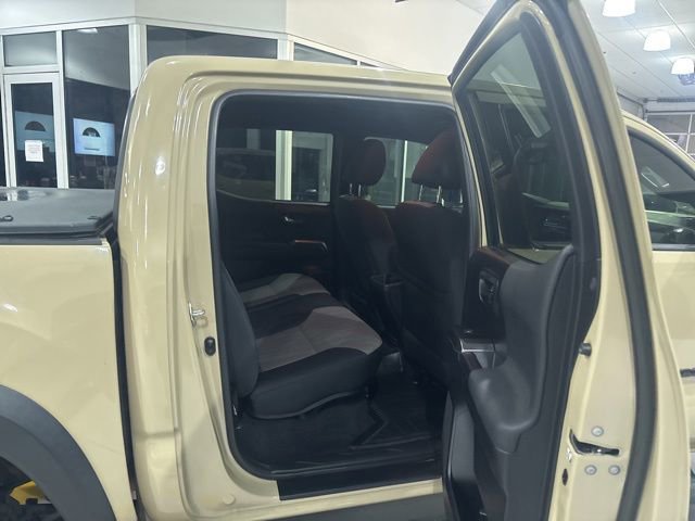 Used 2020 Toyota Tacoma TRD Off-Road w/ Technology Package AWD/4WD image 35