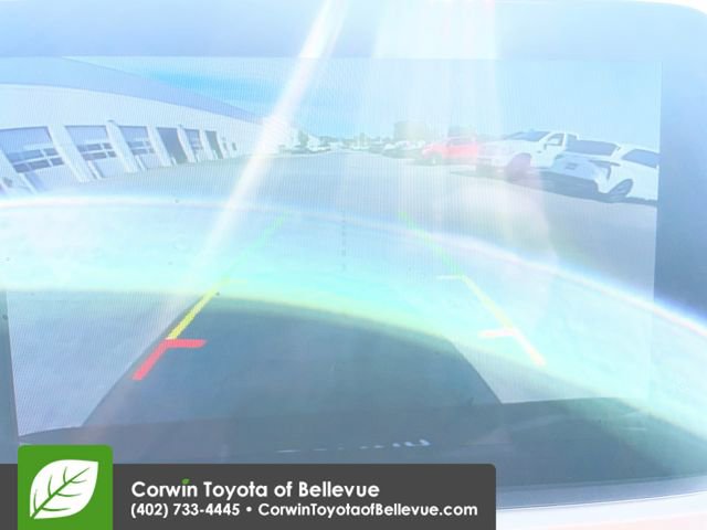 Used 2022 Ford Escape SE w/ SE Sport Appearance Package AWD/4WD image 14