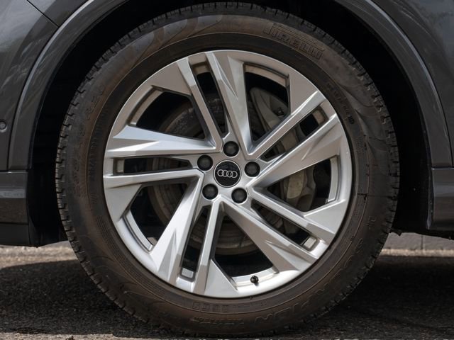 Used 2021 Audi Q7 3.0T Prestige w/ Prestige Package AWD/4WD image 12