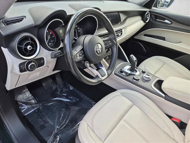 Used 2020 Alfa Romeo Stelvio Ti AWD/4WD image 10