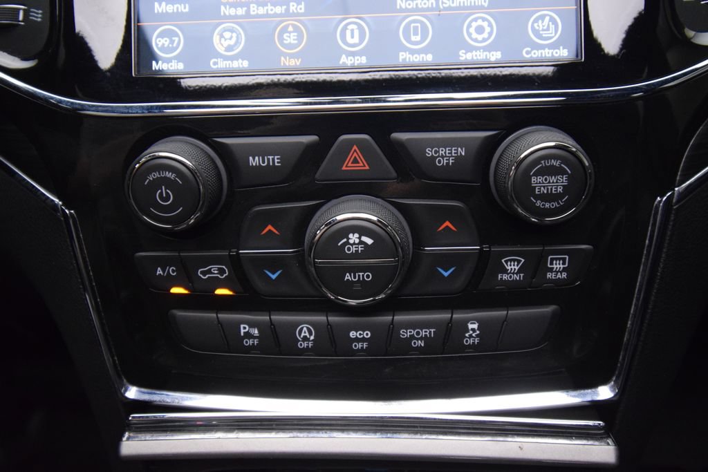 Used 2021 Jeep Grand Cherokee Limited w/ Premium Lighting Group AWD/4WD image 33