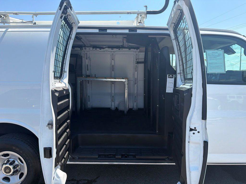 Used 2020 Chevrolet Express 2500 w/ Driver Convenience Package RWD image 20