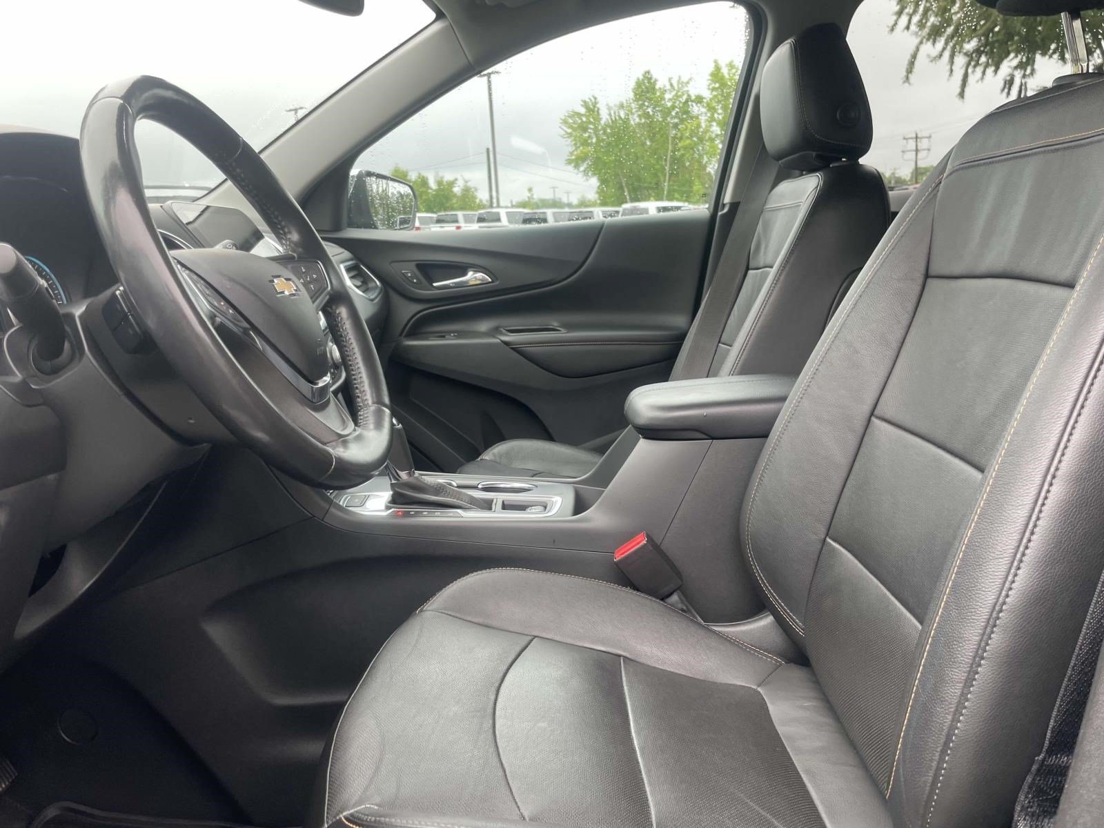 Used 2020 Chevrolet Equinox Premier FWD image 15
