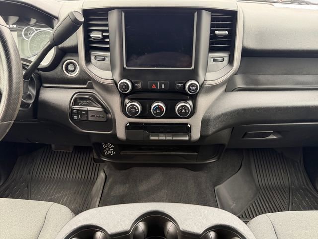 Used 2024 RAM 3500 Tradesman w/ Chrome Appearance Group AWD/4WD image 11