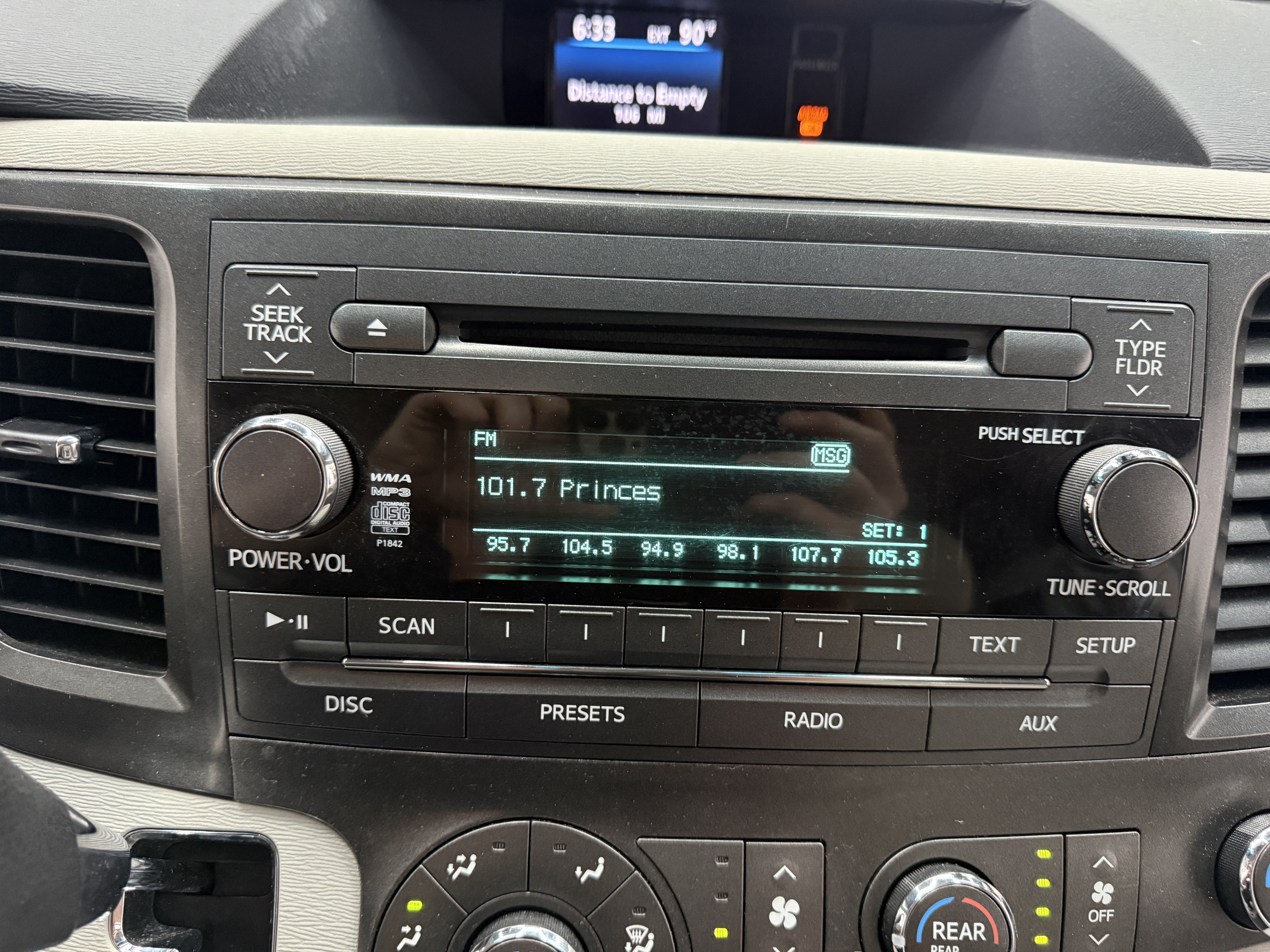 Used 2012 Toyota Sienna LE FWD image 16