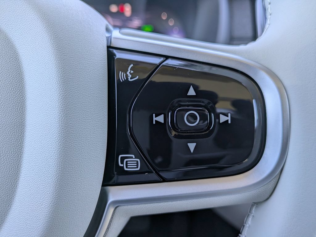 New 2026 Volvo XC90 T8 Ultra w/ Protection Package Premier AWD/4WD image 27