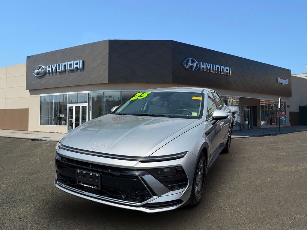 Certified 2025 Hyundai Sonata SE FWD image 4
