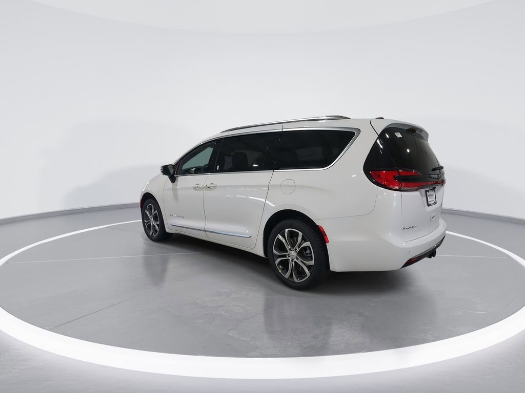 New 2026 Chrysler Pacifica Pinnacle w/ Trailer Tow Group image 6