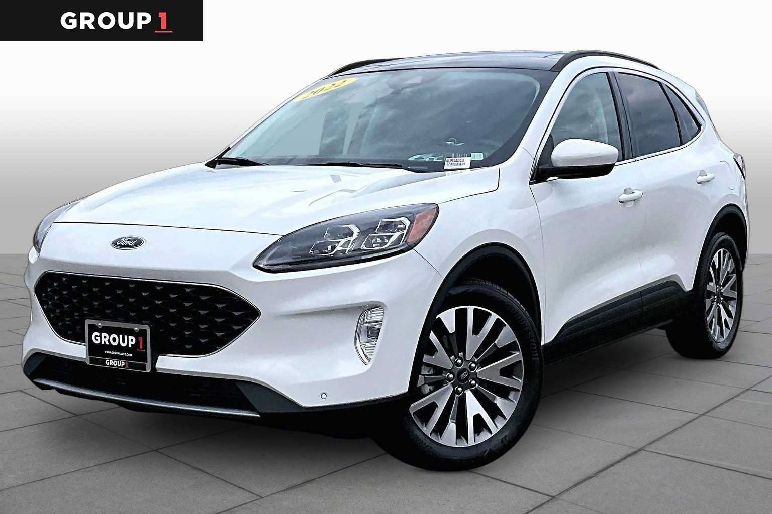 Used 2022 Ford Escape Titanium w/ Class II Trailer Tow Package