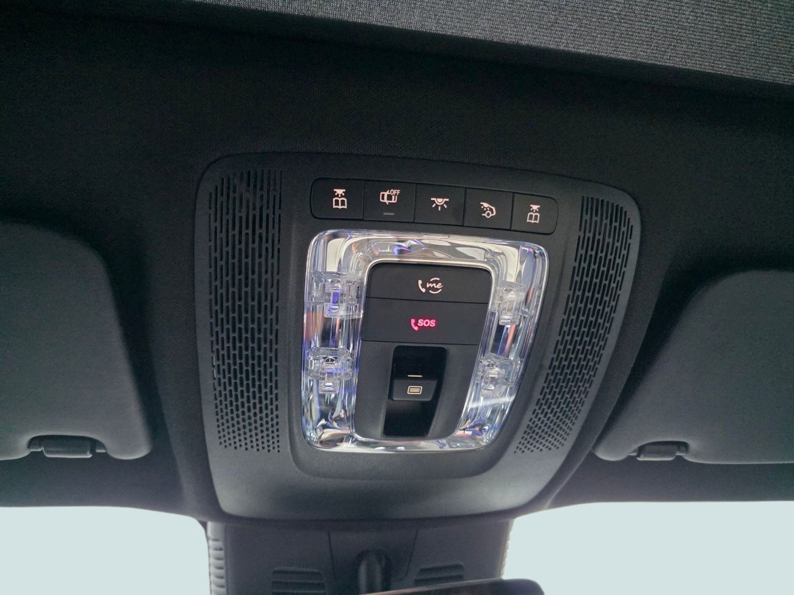 New 2026 Mercedes-Benz GLB 250 4MATIC image 29