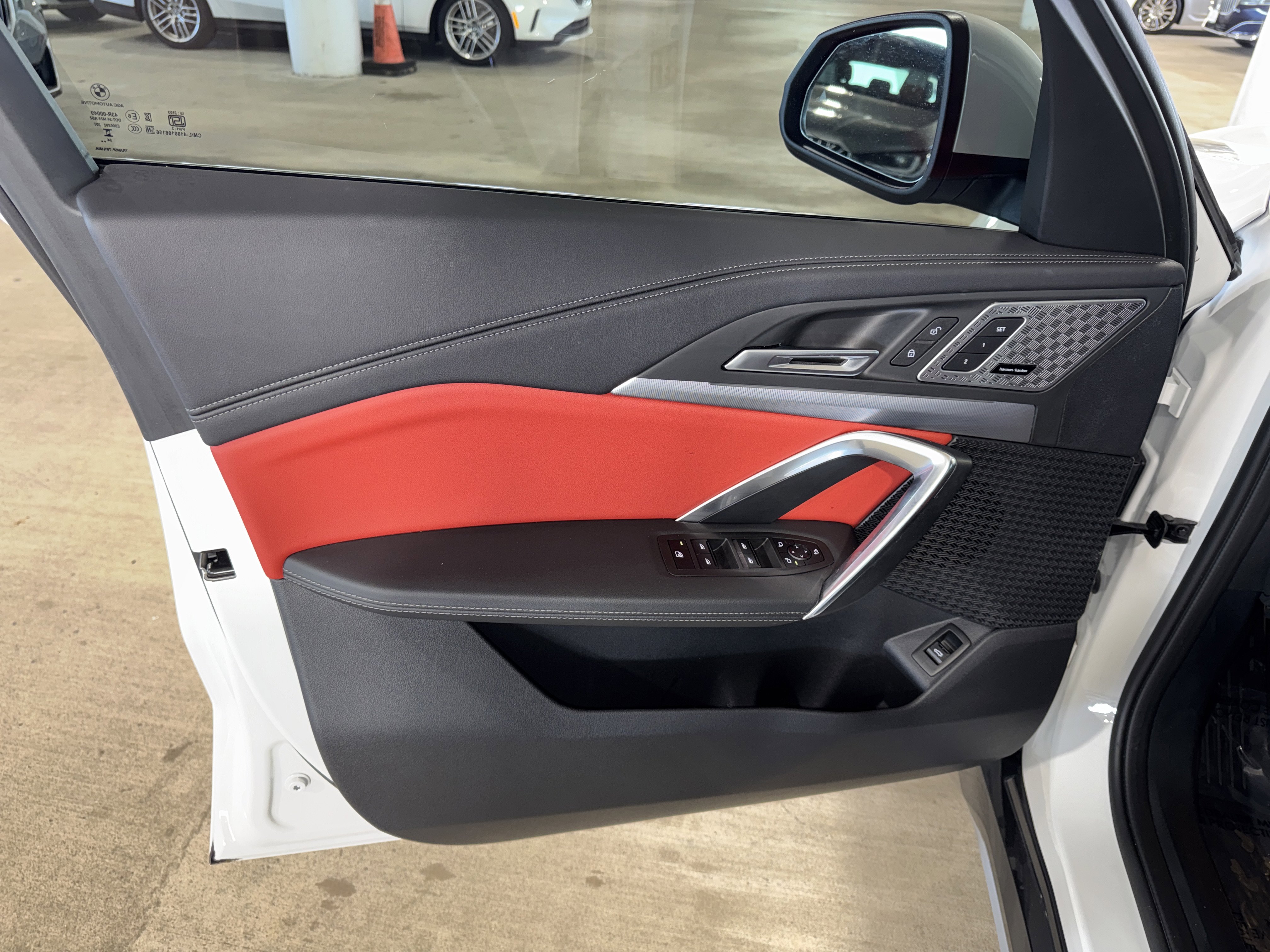 Used 2025 BMW X1 xDrive28i w/ Convenience Package image 17