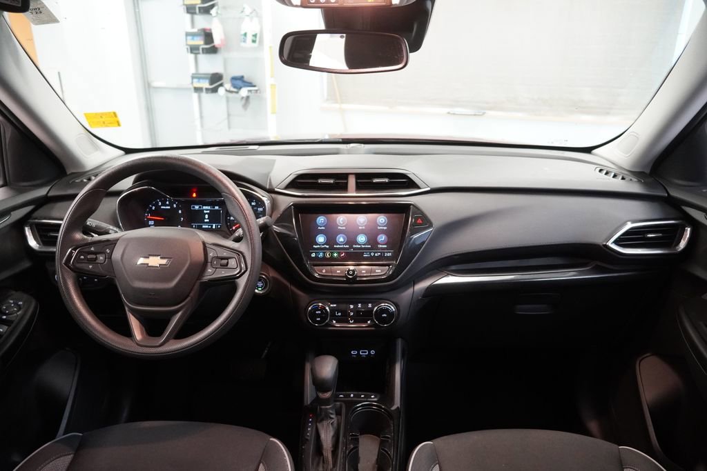 Used 2023 Chevrolet TrailBlazer LT w/ Convenience Package FWD image 18