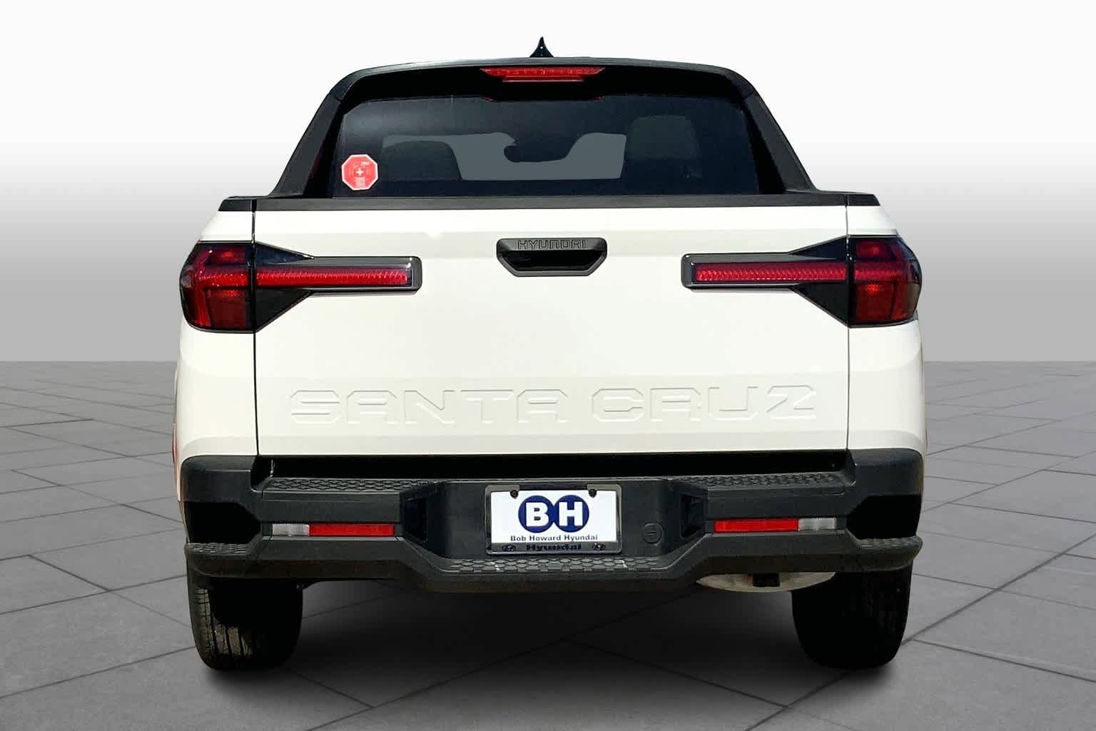 Used 2025 Hyundai Santa Cruz SE image 4