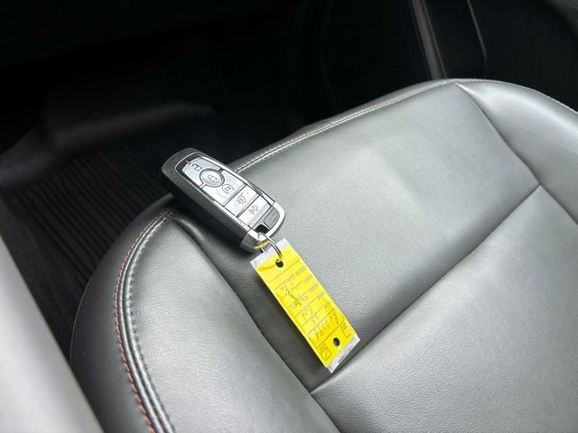 Used 2025 Ford Explorer Active w/ Active Comfort Package image 27