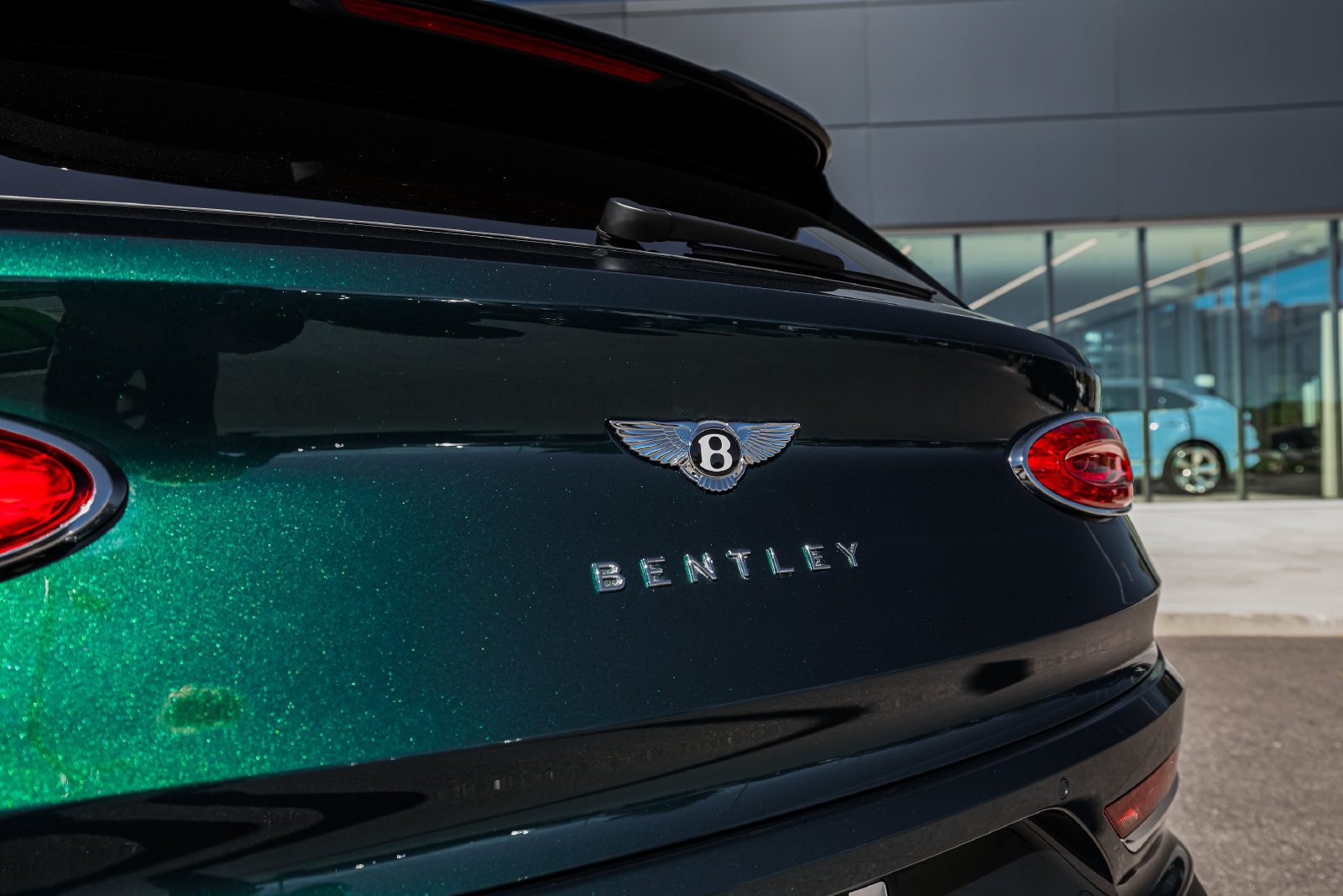 New 2027 Bentley Bentayga AWD/4WD image 12