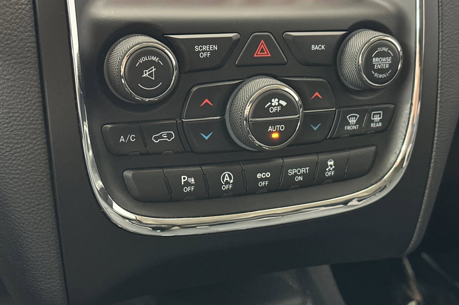 Used 2017 Dodge Durango GT image 18