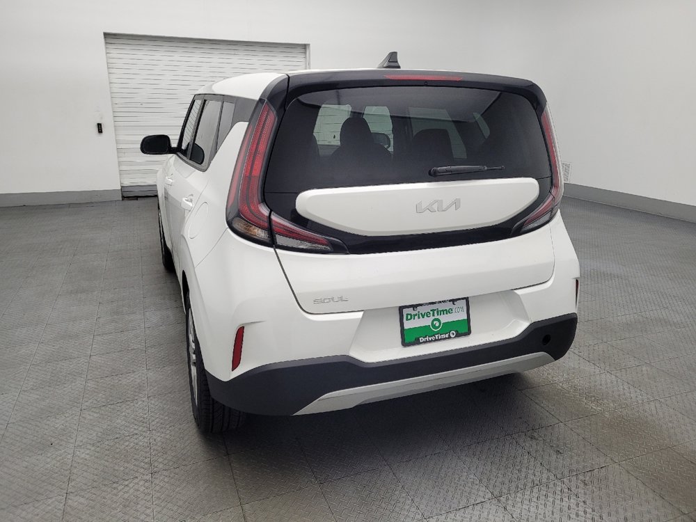 Used 2023 Kia Soul LX FWD image 6