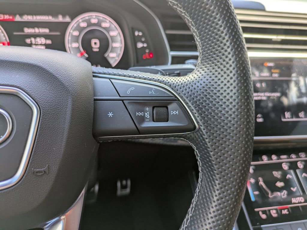 Used 2022 Audi SQ8 Premium Plus w/ Executive Package image 30