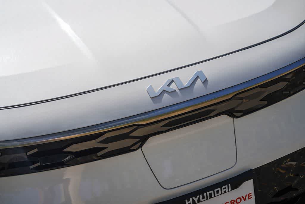 Used 2024 Kia Niro Wave w/ Wave Preserve Package FWD image 11