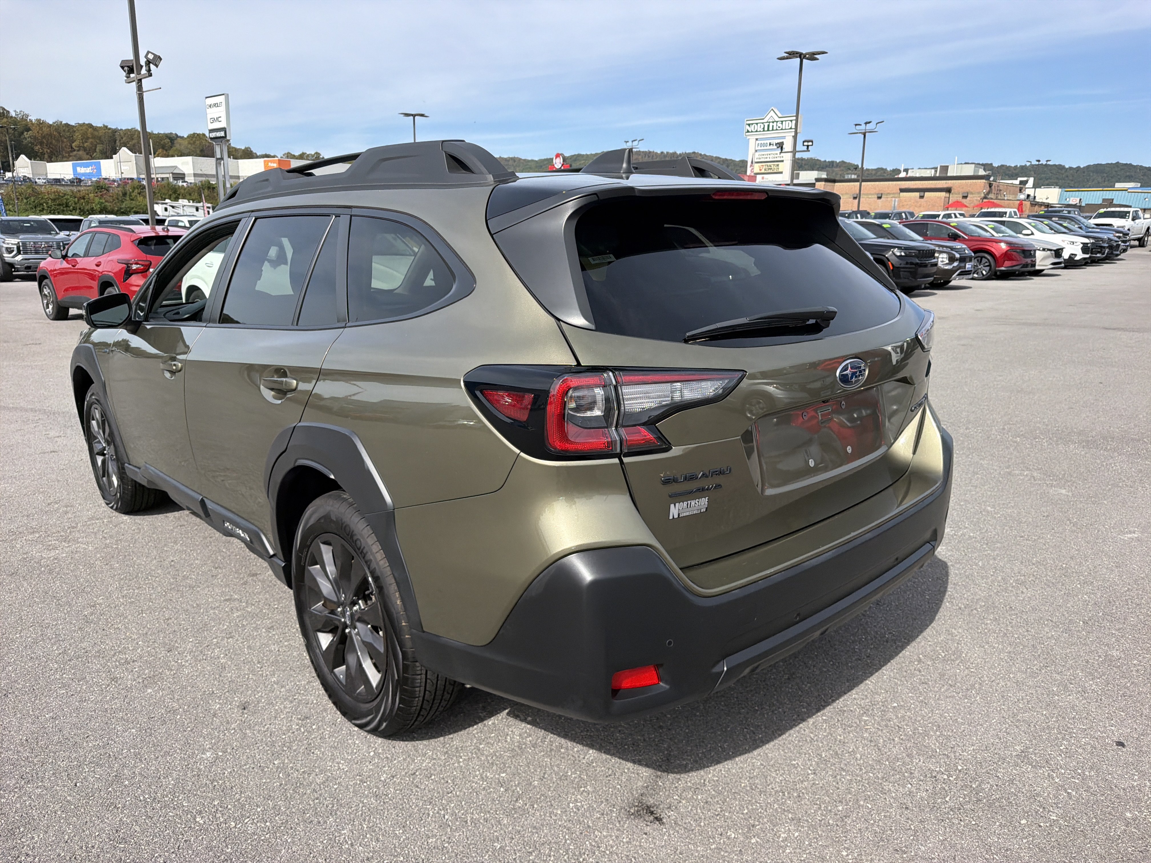 Used 2025 Subaru Outback Onyx Edition AWD/4WD image 10