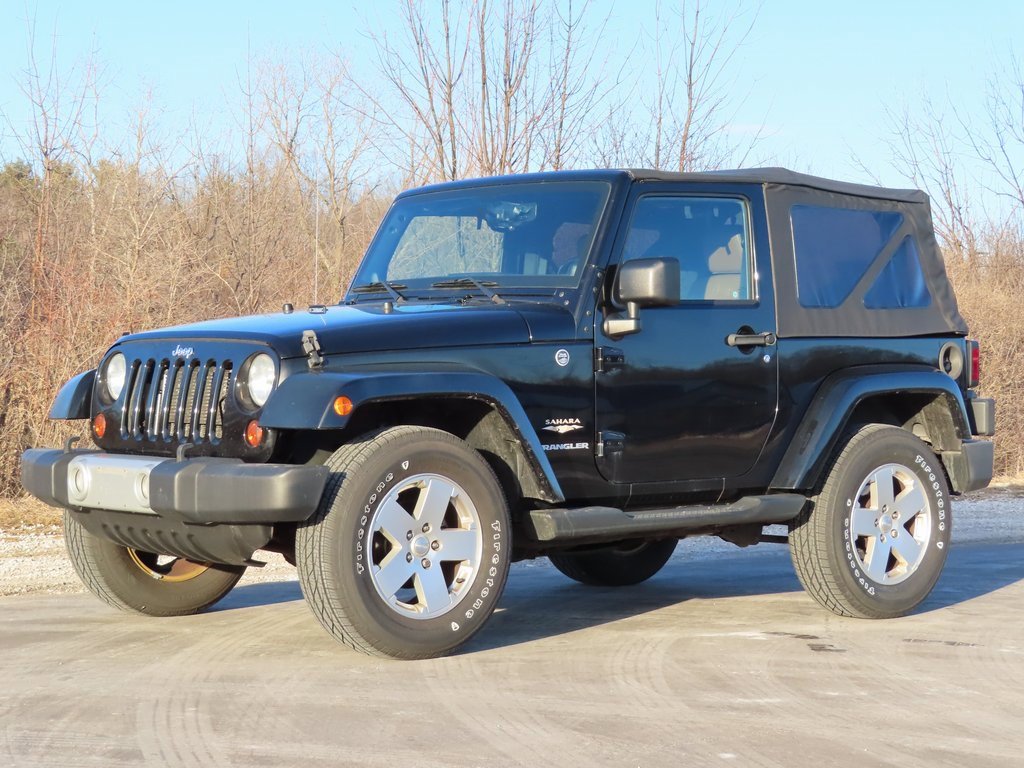Used 2012 Jeep Wrangler Sahara w/ Connectivity Group image 6