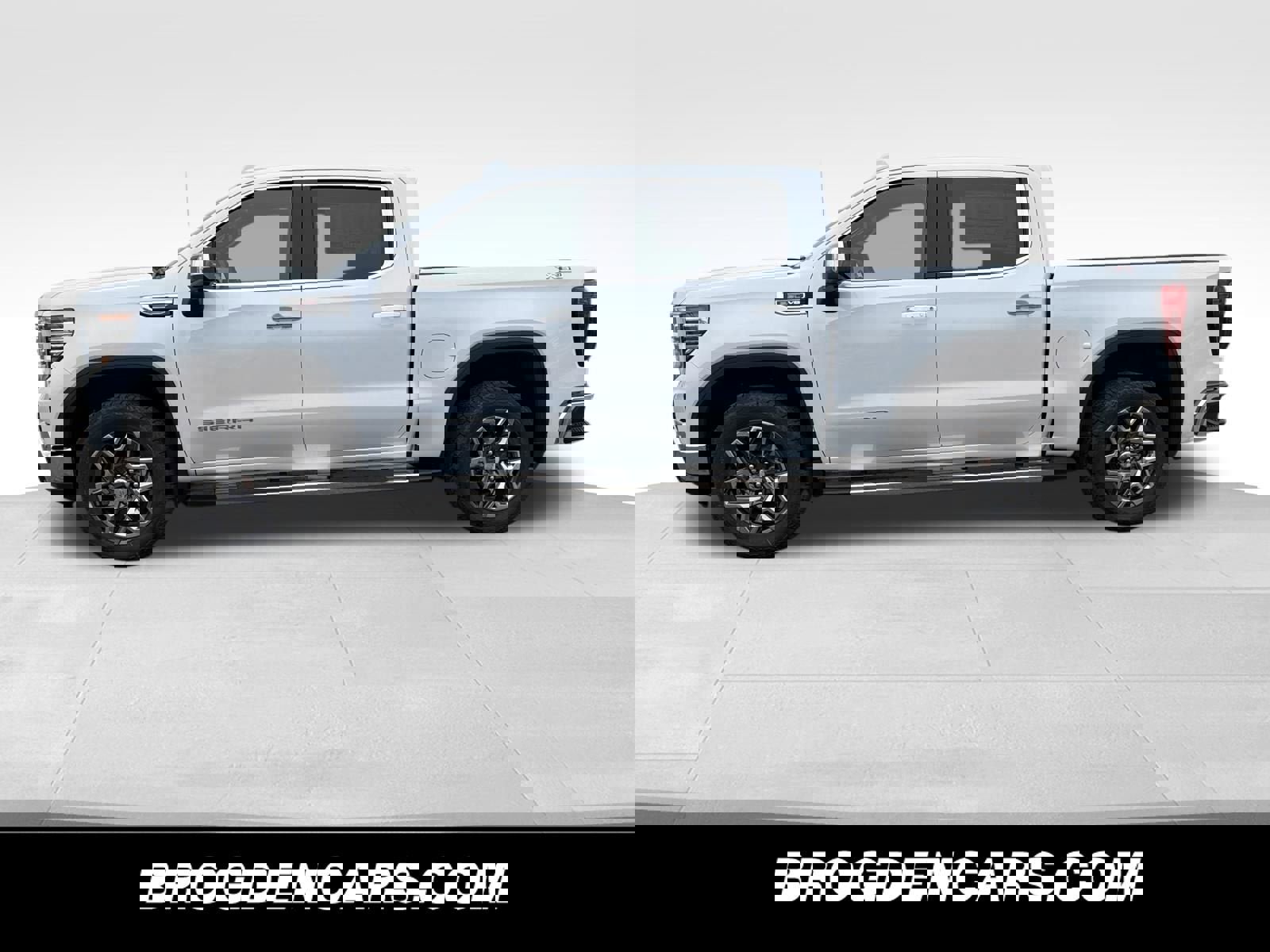 New 2026 GMC Sierra 1500 SLT image 5