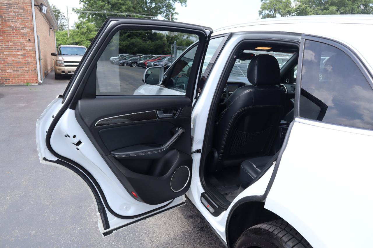 Used 2015 Audi SQ5 Premium Plus w/ Technology Package AWD/4WD image 16
