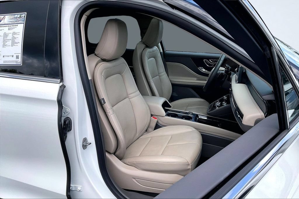 Used 2022 Lincoln Corsair FWD w/ Premium Package image 29