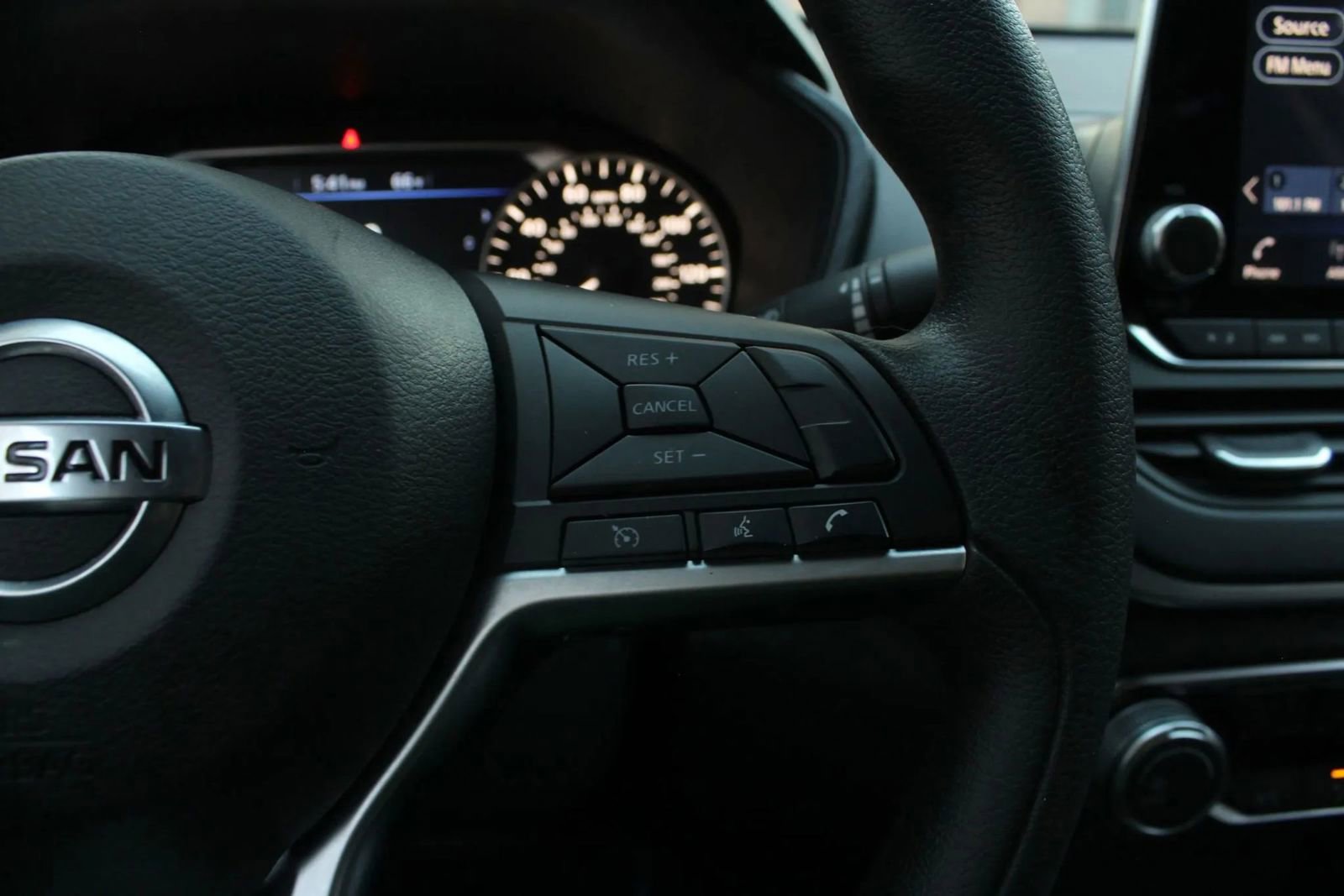Used 2022 Nissan Altima 2.5 SV AWD/4WD image 33
