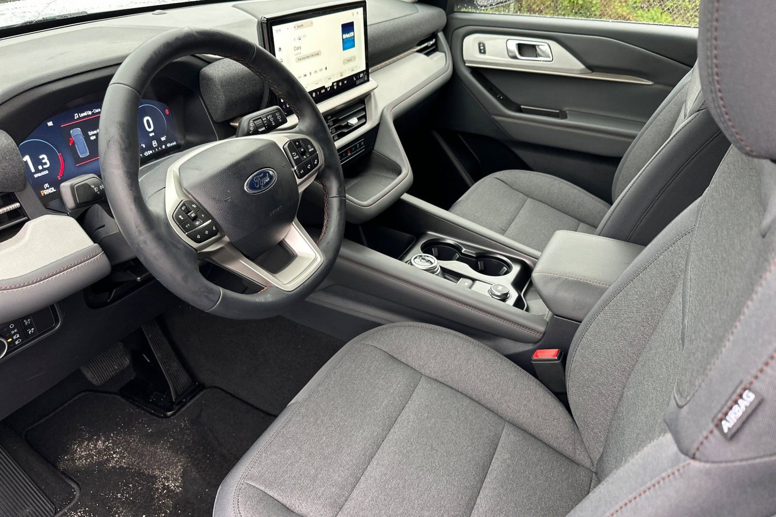 New 2026 Ford Explorer Active image 9