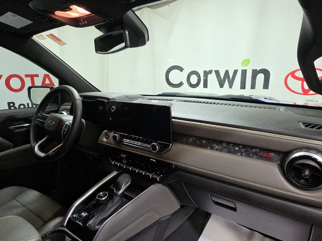 Used 2025 Chevrolet Colorado ZR2 w/ Technology Package image 12