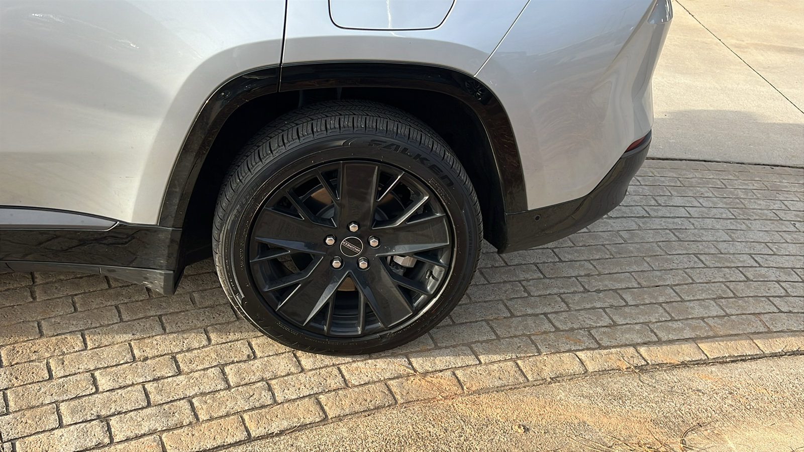 Used 2024 Jeep Wagoneer Launch Edition image 12