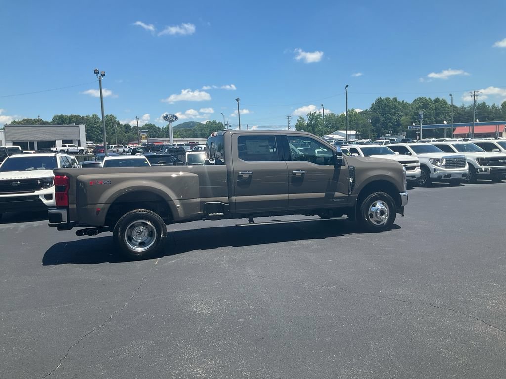 New 2026 Ford F350 Lariat w/ Chrome Package AWD/4WD image 4